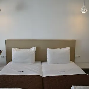 2* Pensión Andriani's